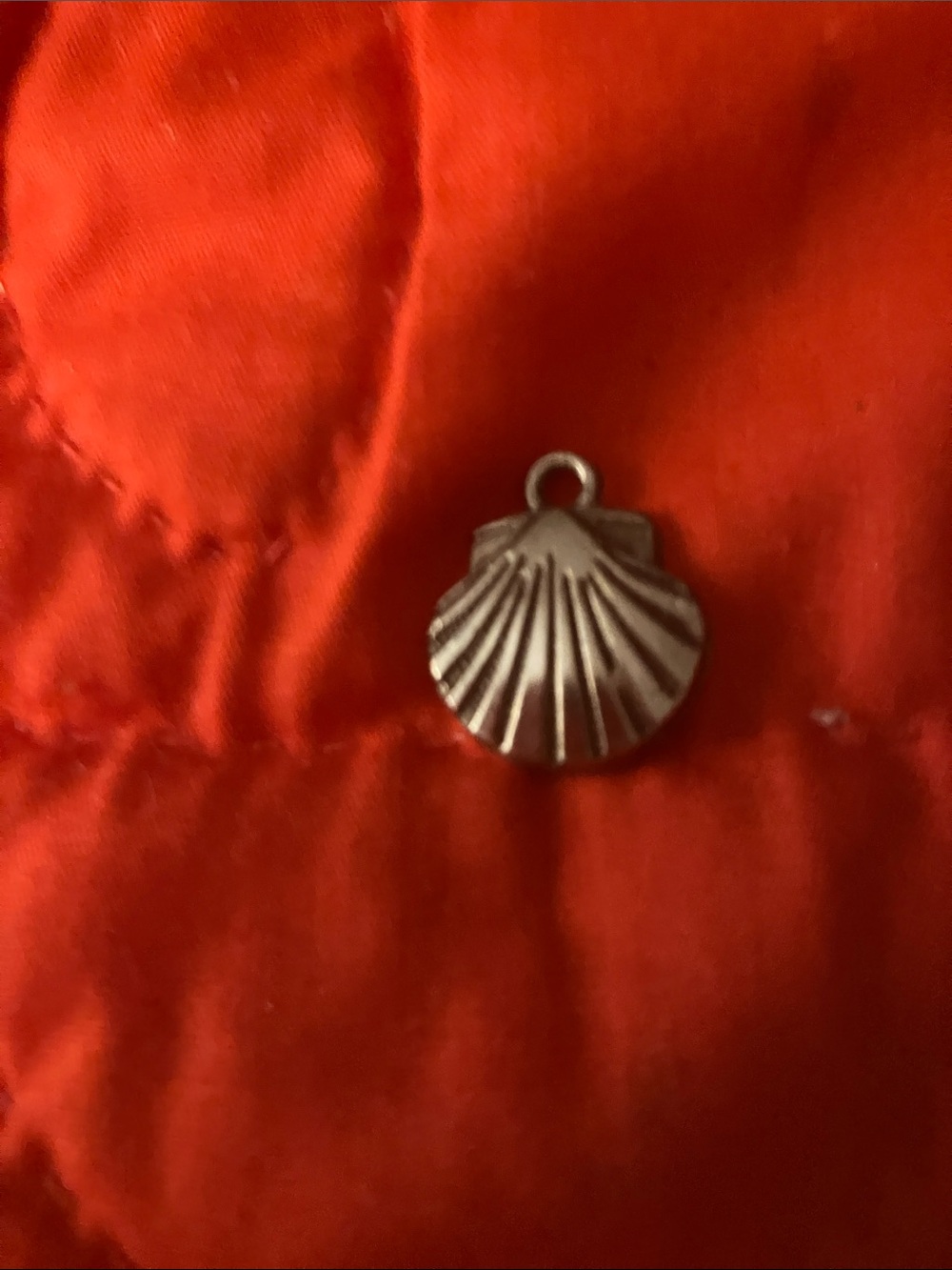 Silver tone shell Cham
